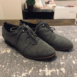 Franco Sarto Artists Collection Oxford Flats